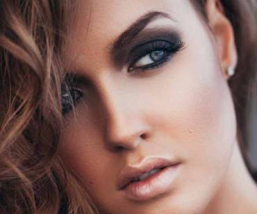 Палітра тіней для повік та туш Mascara